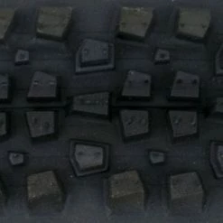 Pneu Vélo Gravel WTB Cross Boss Compatible Tubeless 700 -Velo Pioneur Soldes Boutique WTB Cross Boss Macro 494x294 761852b4 45a1 4fc2 8f44 3a8ba539fbab