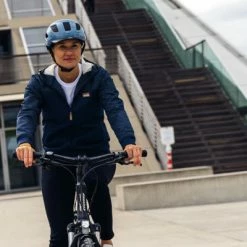 Casque De Vélo De Ville Bleu Hyban 2.0 Abus -Velo Pioneur Soldes Boutique casque de velo de ville bleu hyban 2 0 abus full 5