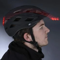 Casque De Vélo Noir à LED Arrière Intégrée Metro-V Oxford -Velo Pioneur Soldes Boutique casque de velo noir a led arriere integree metro v oxford full 5