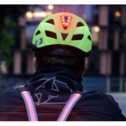 Casque De Vélo Noir à LED Arrière Intégrée Metro-V Oxford -Velo Pioneur Soldes Boutique casque de velo noir a led arriere integree metro v oxford full 6