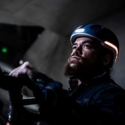 Casque Vélo Avec Led Intégrée Vio Nutcase Bleu Marine 12 Casque Vélo Avec Led Intégrée Vio Nutcase Bleu Marine -Velo Pioneur Soldes Boutique casque velo avec led integree vio nutcase bleu marine full 6