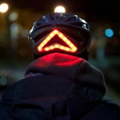 Casque Vélo Clignotant Lumos Kickstart Avec Feu Stop - Noir 9 Casque Vélo Clignotant Lumos Kickstart Avec Feu Stop - Noir -Velo Pioneur Soldes Boutique casque velo clignotant lumos kickstart avec feu stop noir full 4