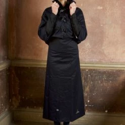 Georgia In Dublin Jupe Imperméable De Vélo Pour Cycliste Femme Rainwrap - Navy -Velo Pioneur Soldes Boutique jupe impermeable de velo pour cycliste femme rainwrap navy full 4