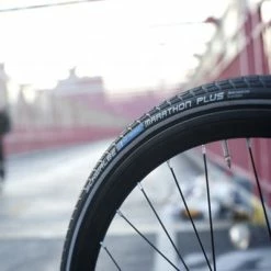 Pneu Vélo Schwalbe Marathon Plus 26 Pouces -Velo Pioneur Soldes Boutique pneu velo schwalbe marathon plus 26 pouces full 5