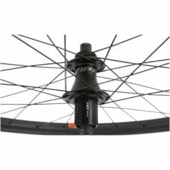 Roues Vélo Gravel Zipp 101 XPLR - Carbon Tubeless Cent. Lock 700 8 Roues Vélo Gravel Zipp 101 XPLR - Carbon Tubeless Cent. Lock 700 -Velo Pioneur Soldes Boutique roues velo gravel zipp 101 xplr carbon tubeless cent lock 700 full 4